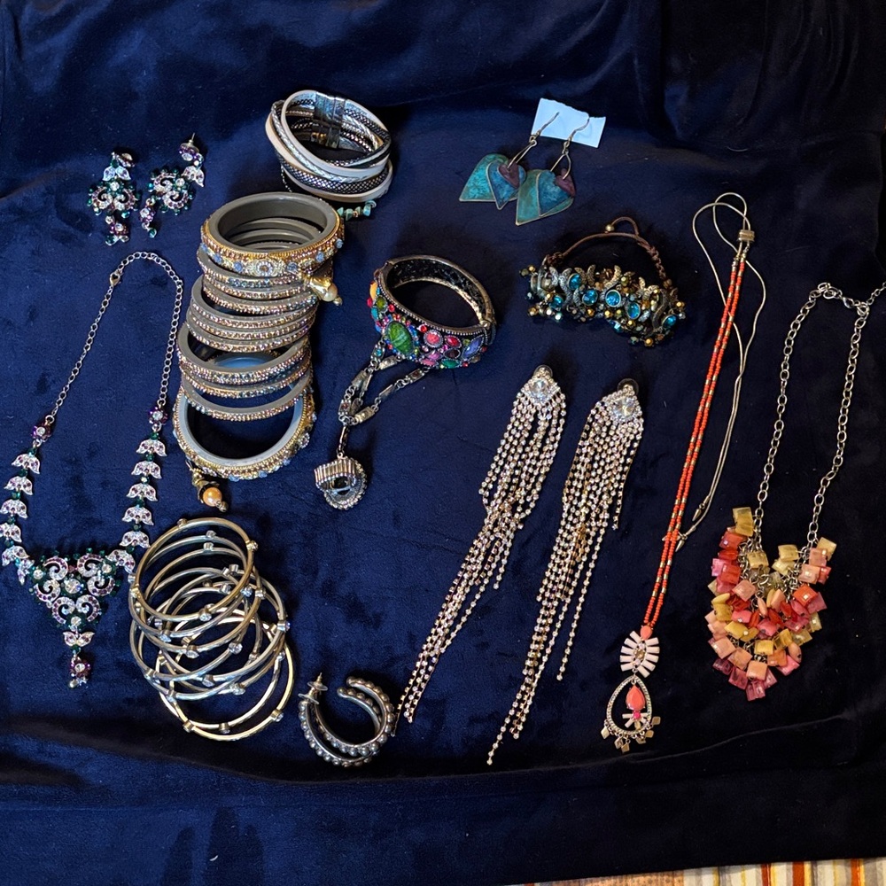 Elegant Multicolor Jewelry Set